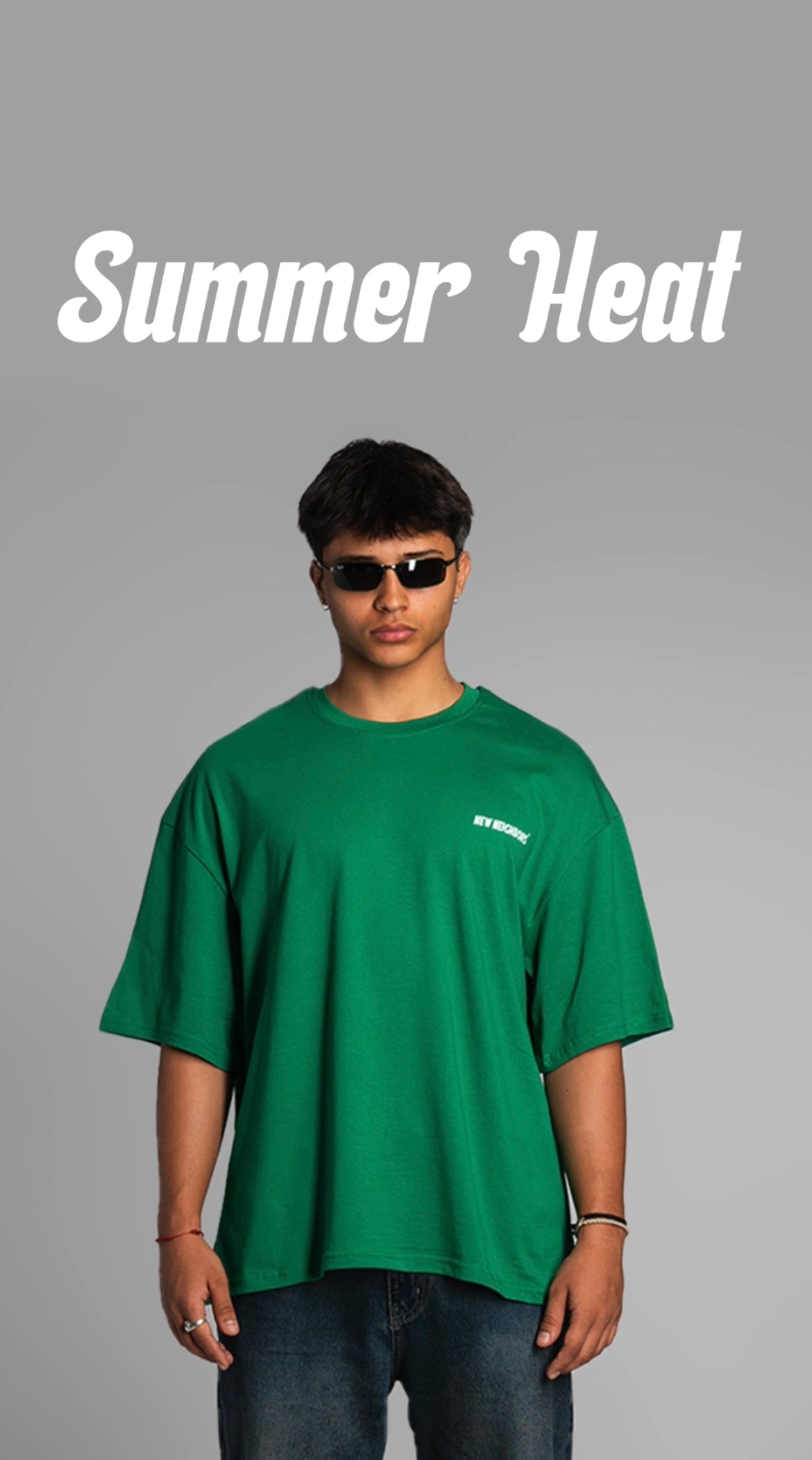 NEW NEIGHBORS BASIC T-SHIRT GREEN