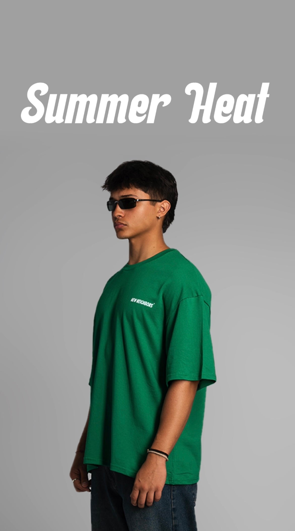 NEW NEIGHBORS BASIC T-SHIRT GREEN