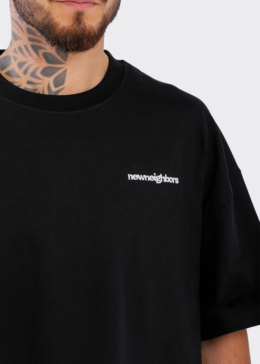 BASIC T-SHIRT
